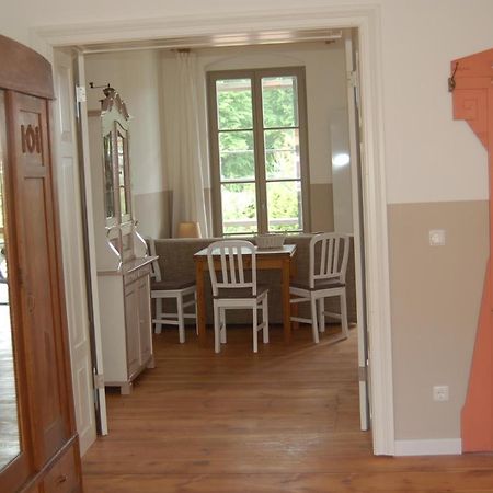 Schloss-Und Seeblick Apartment 라인스베르크 외부 사진